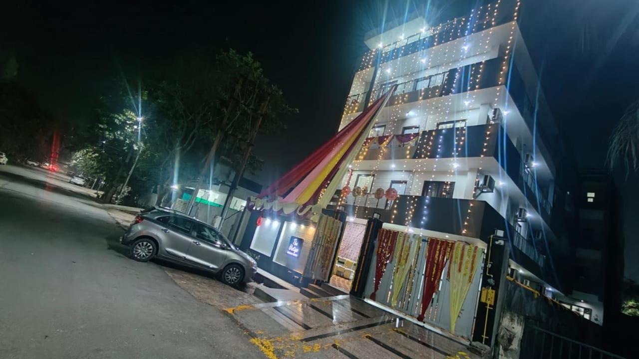 Hotel The Vertigo By Boom Rooms Noida Exteriör bild