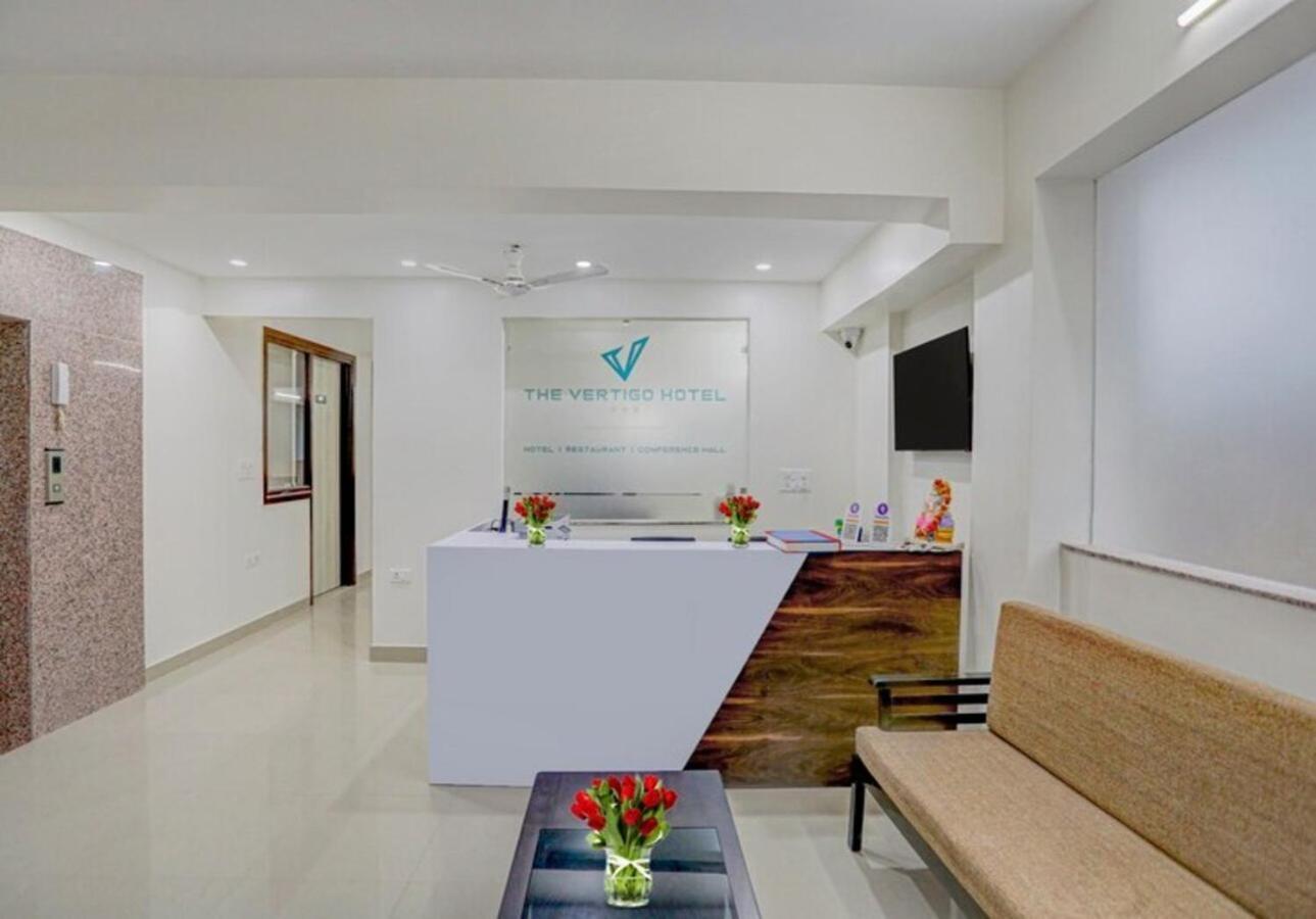 Hotel The Vertigo By Boom Rooms Noida Exteriör bild