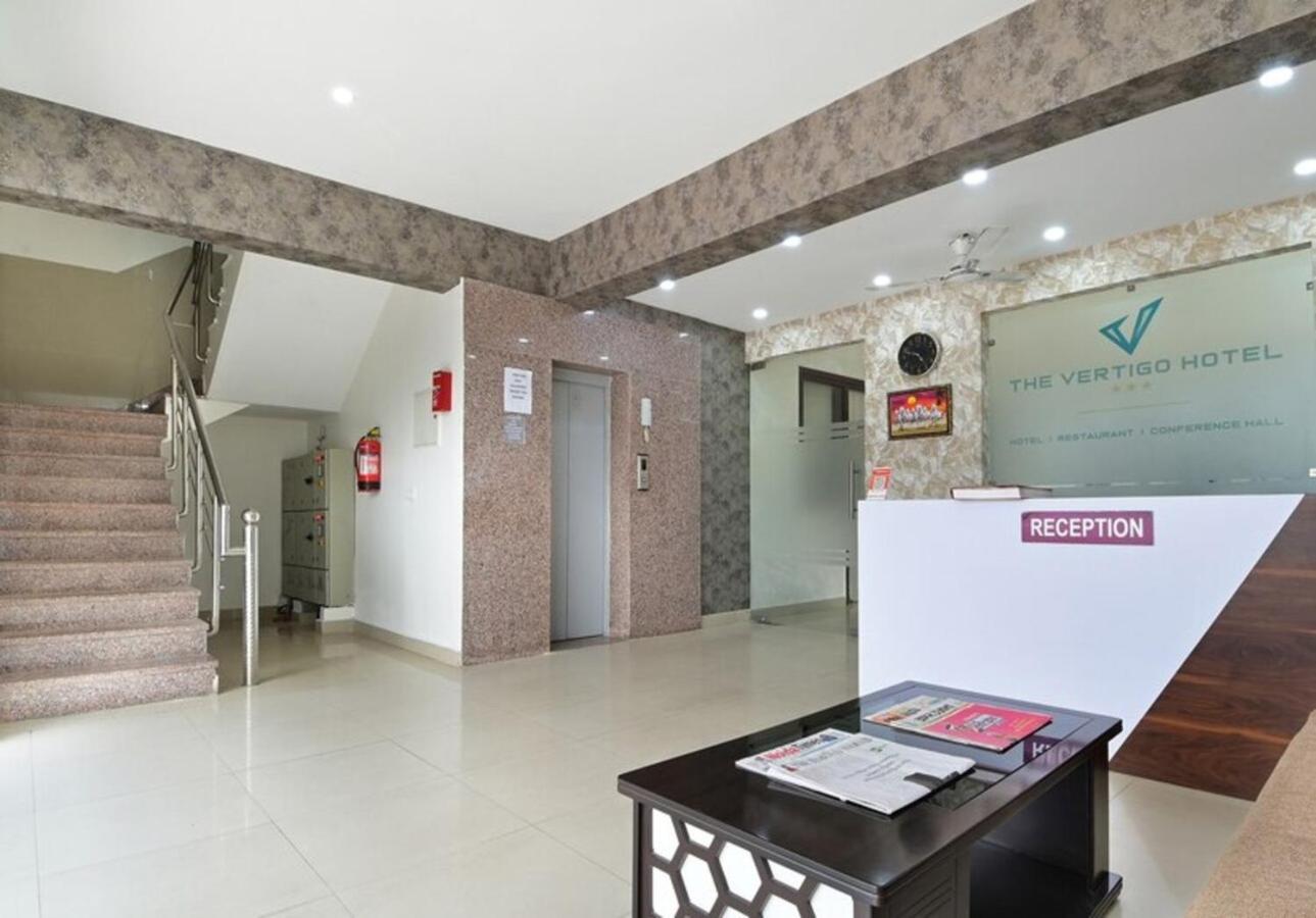 Hotel The Vertigo By Boom Rooms Noida Exteriör bild